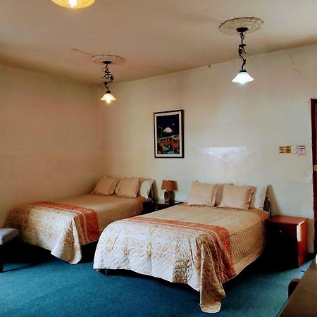 Hostal Benalcazar Кито Экстерьер фото